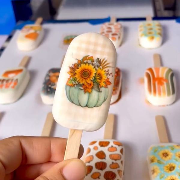Cake pops printed on the Blue
